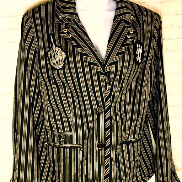 ☠️ Sarcastic Spine Pinstripe Blazer ☠️ - Picture 4 of 16